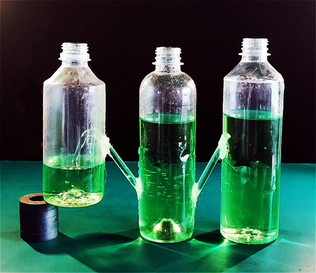 拿下盖子是初中物理,盖上盖子就是高中物理,什么原理?_连通器