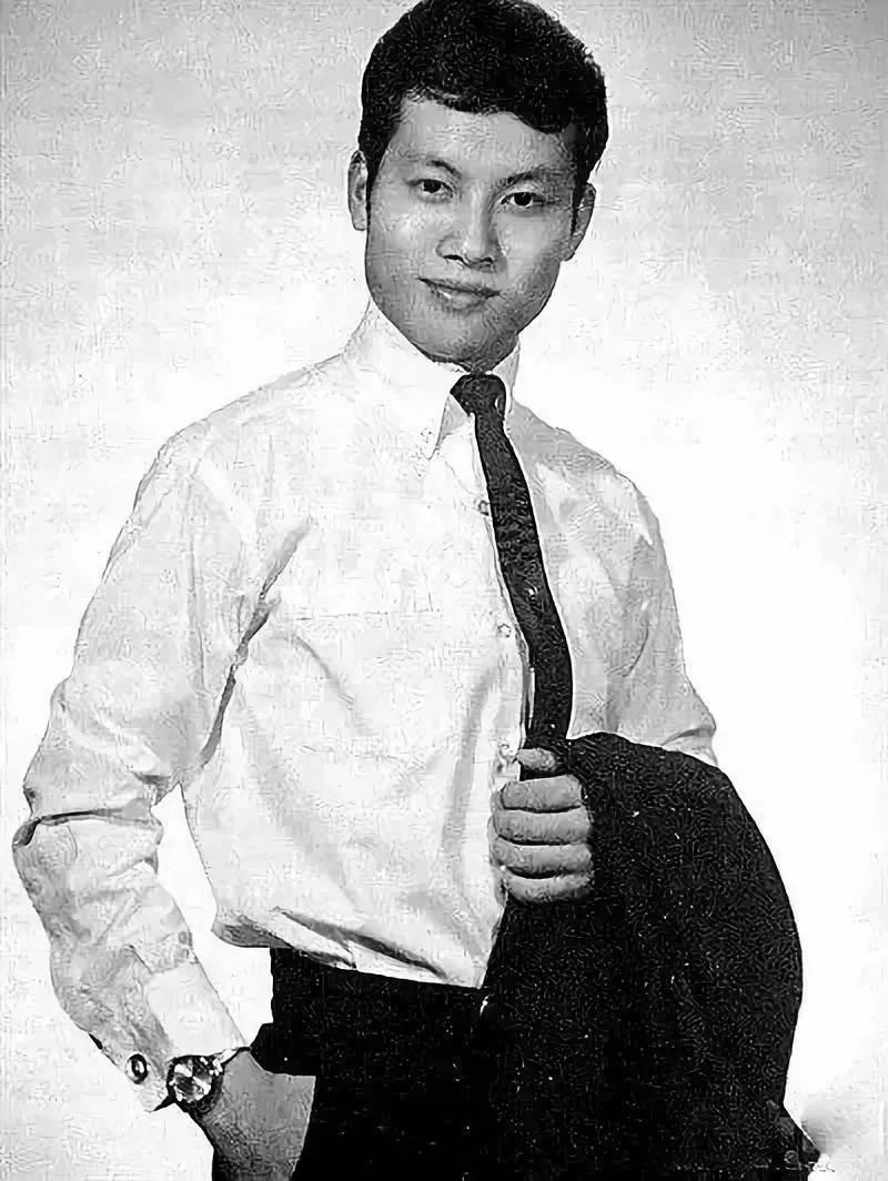 当小三,弃骨肉,骂明星……比琼瑶还作的她,害惨了多少女人?_蔡浩泉