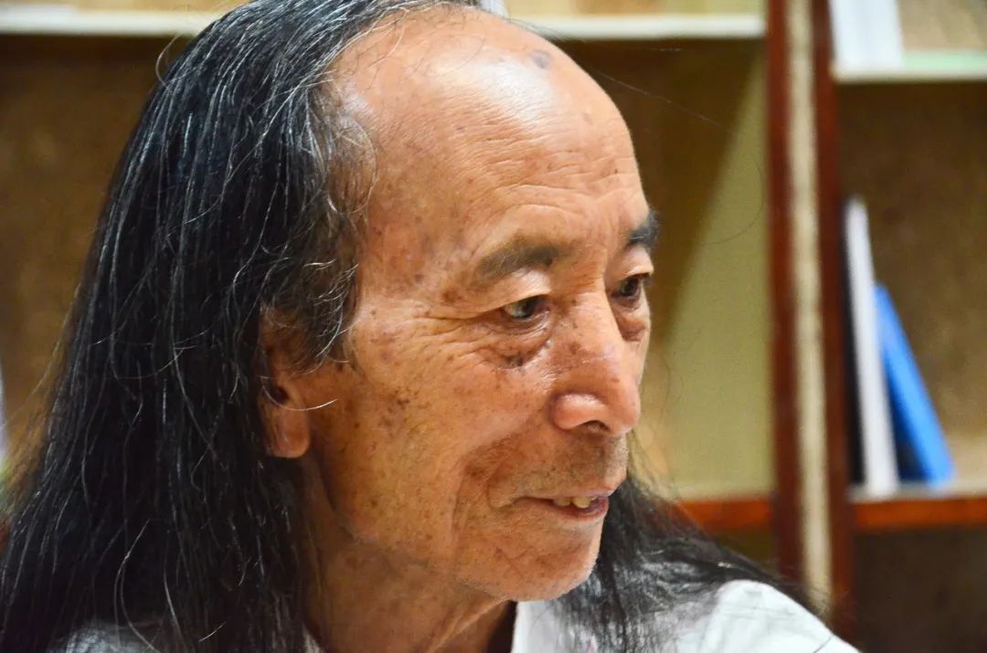 贵州有个80岁大爷,负债300万花22年时间,打造了一个"夜郎国"_宋培伦