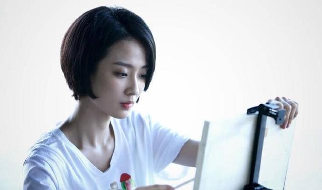 孙佳雨还出演过《余罪》和《最好的我们》,在这两部剧中她分别搭档