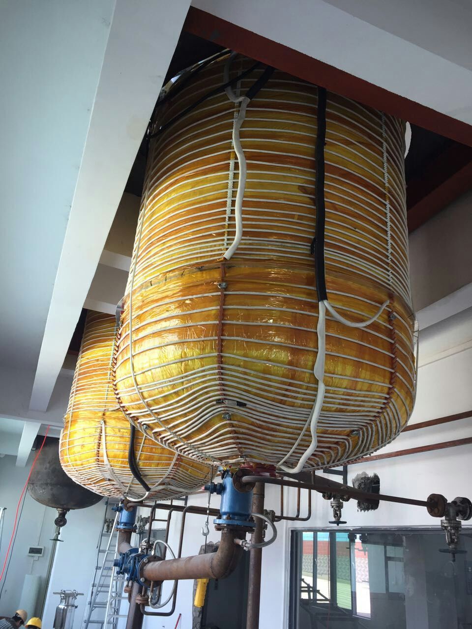 反应釜电磁加热改造解决方案反应釜改用电磁加热步骤:一,反应釜体积都