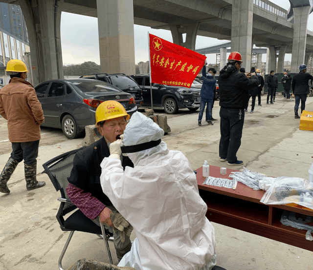 深圳外环高速5标2月28日,深圳外环高速5标项目通过复工验收,施工生产