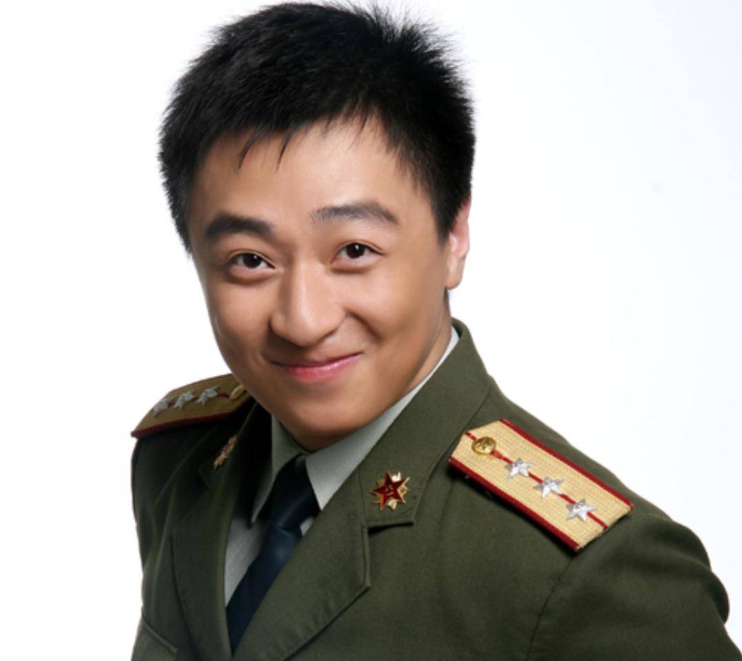 凭傻"大宝"走红,现两部剧同时在播,其中一部还和媳妇一起出演