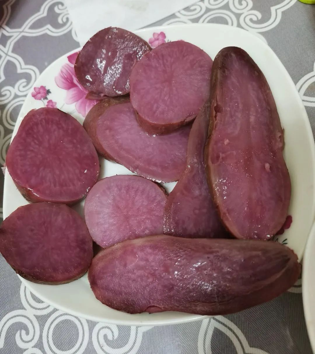 疫情助农行动欢迎选购特价内蒙古武川县特色农产品可以生吃的红美土豆