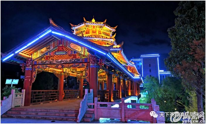 凤庆县在建设美丽县城过程中,注重弘扬文脉特色,突出滇红元素和儒学