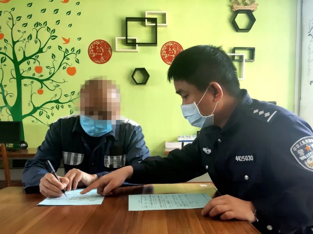 警察朱少通与服刑人员王某共同创作歌曲来源丨河源监狱广东司法行政