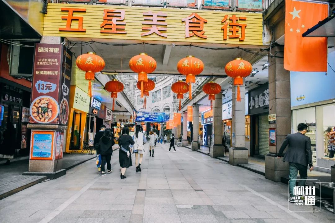 实拍街头理发店一幕3月复工的第3天柳州竟成了这样