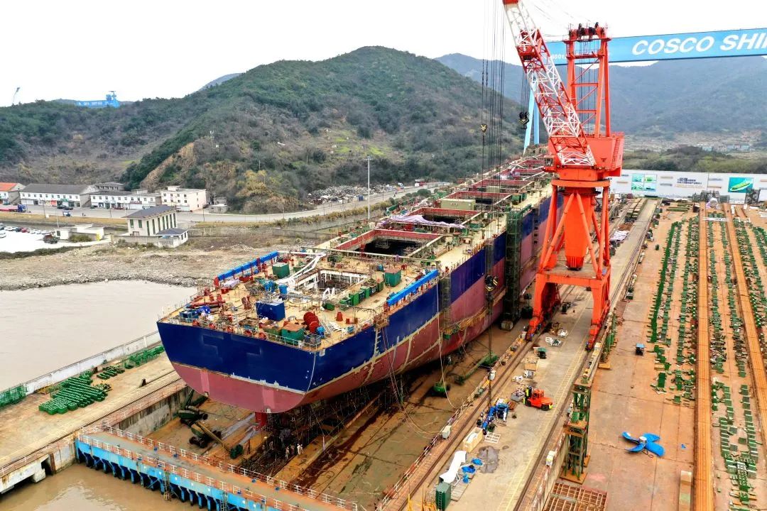 协同配合共克时艰舟山中远海运重工科学有序推进复工复产