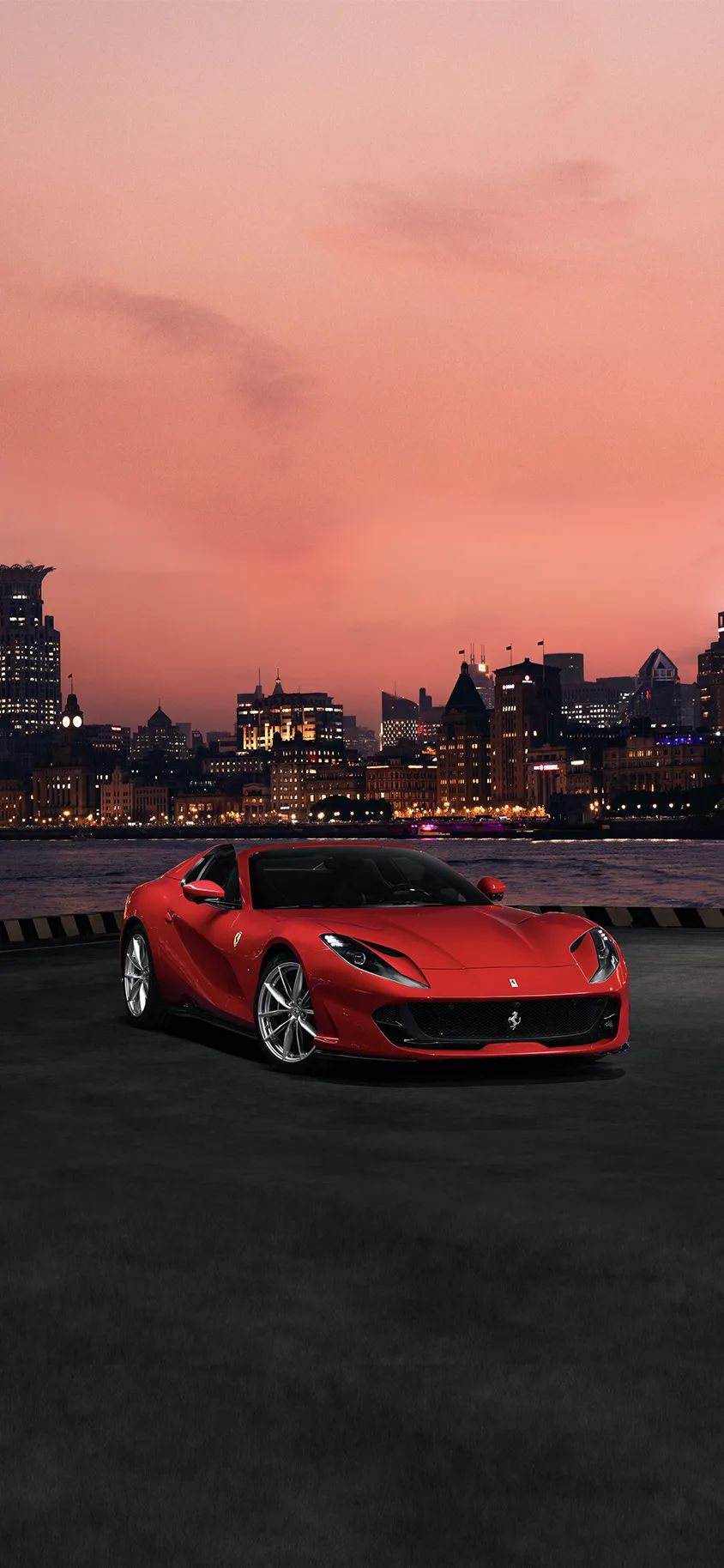 壁纸专题快让你的手机开上法拉利