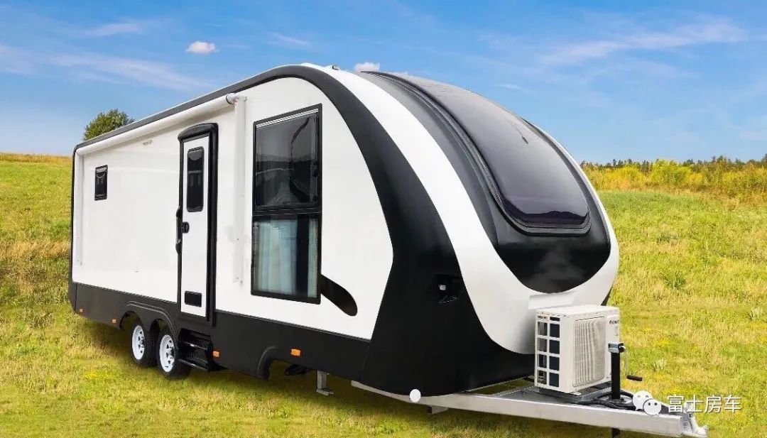 富士房车新款车型--9米景观拖挂式房车