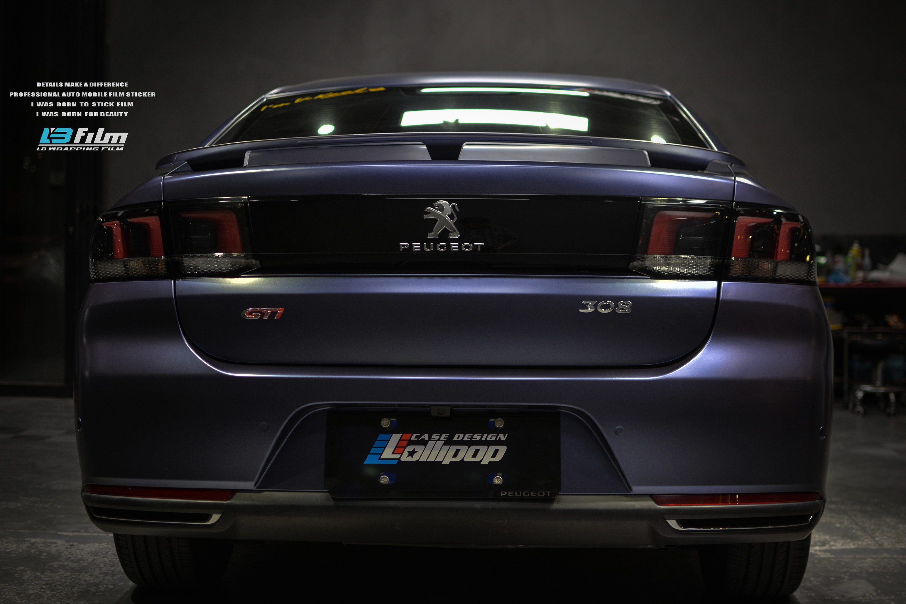 标致308贴个蓝色也很上档次