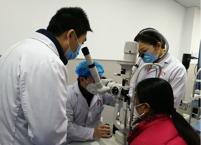 直击疫情会员风采丨绵阳万江眼科医院防疫不误救治仁心乃本心