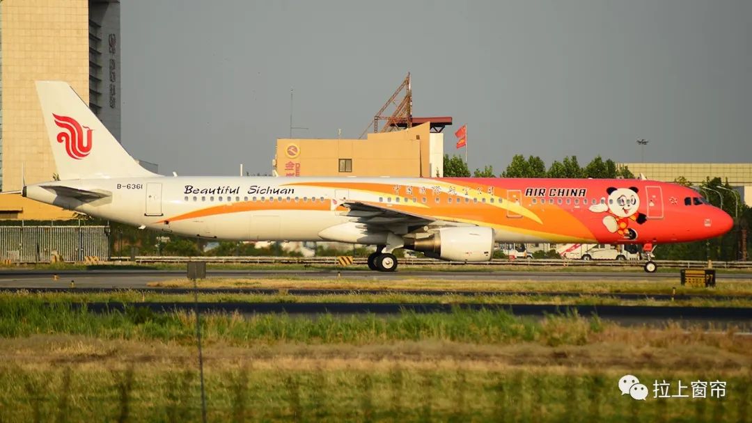 东方航空旧款涂装的客机机龄为什么比新款机龄还要小?