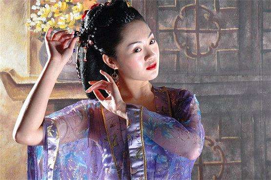 西门|《金瓶梅》里的韩爱姐：为爱人守节终身，她真的冰清玉洁吗？