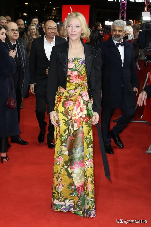 组图大魔王凯特布兰切特亮相柏林电影节红毯宣传新剧