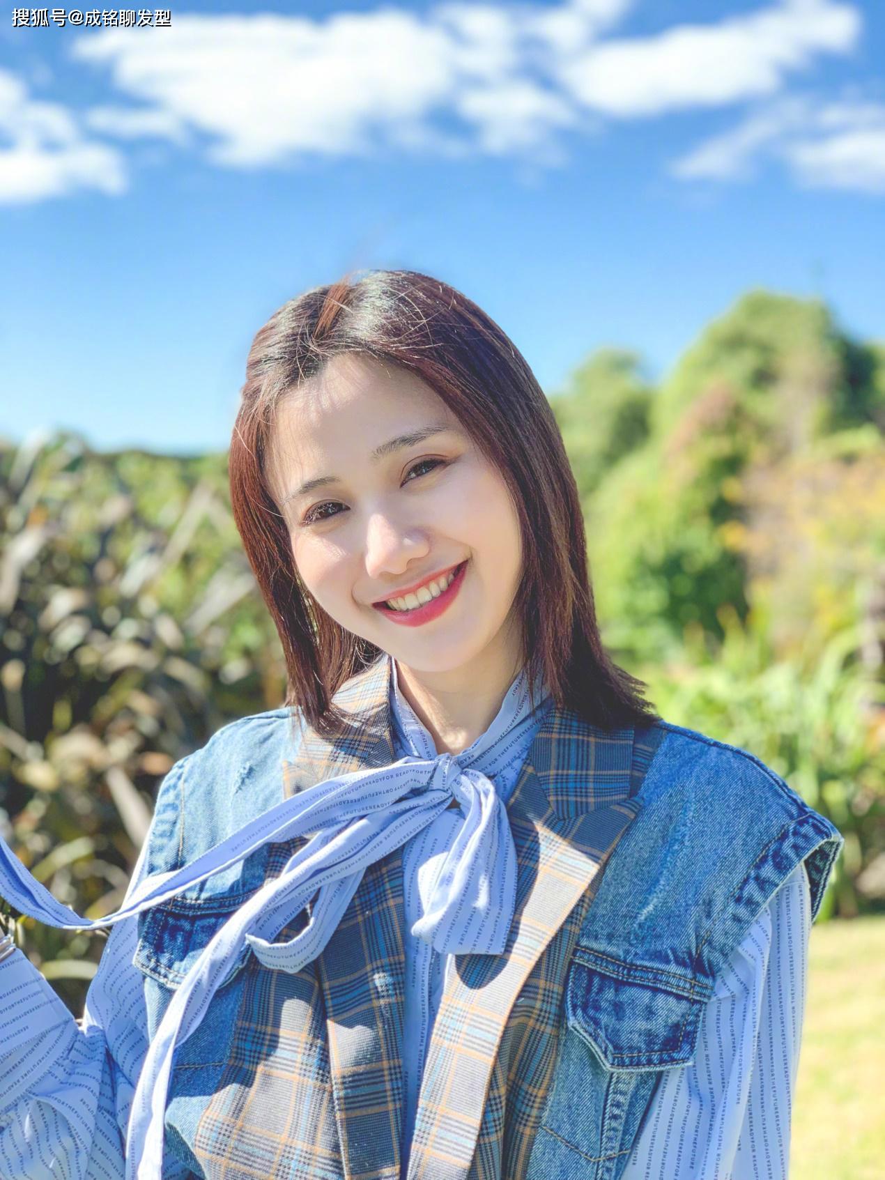 原创被美食耽误的时尚博主密子君她不仅能吃更会穿时尚范不输模特