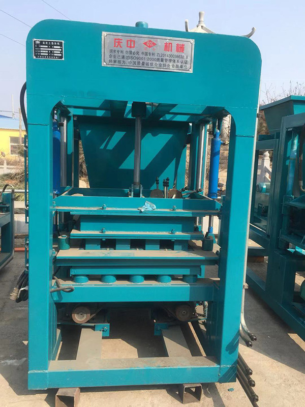 滑县庆中机械:购买垫块机之前必须了解的工作