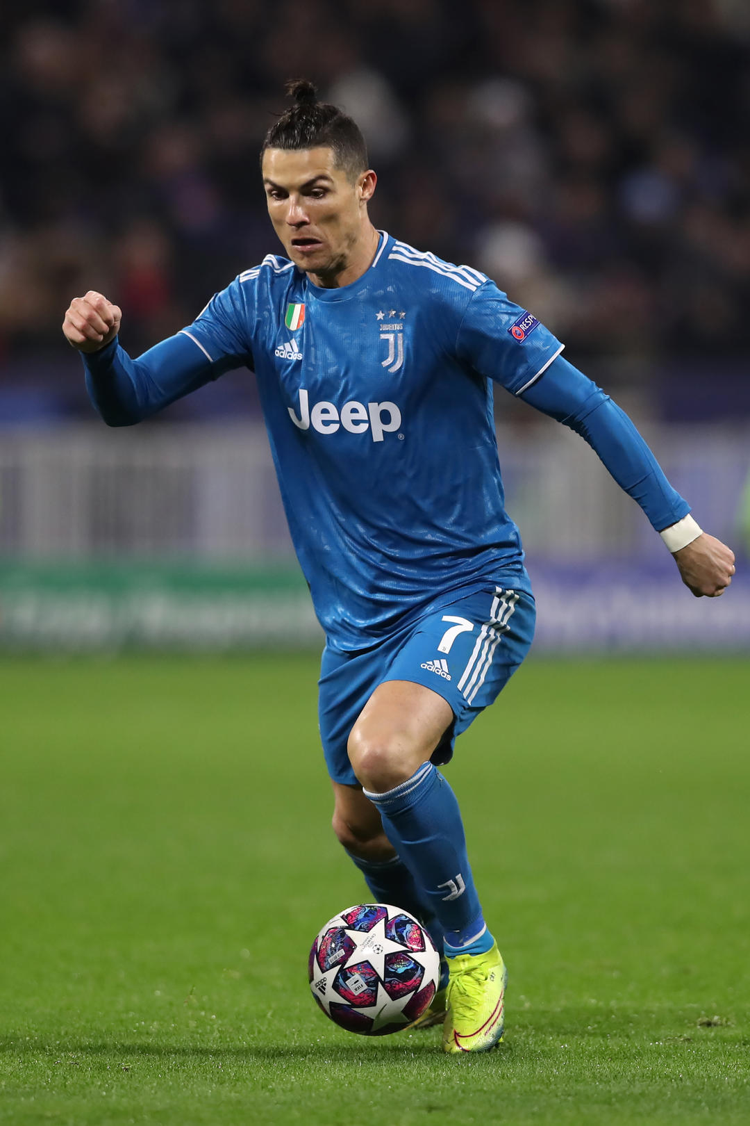 c罗拉黑屏蔽德国转会市场账号或因给他估价太低不如梅西