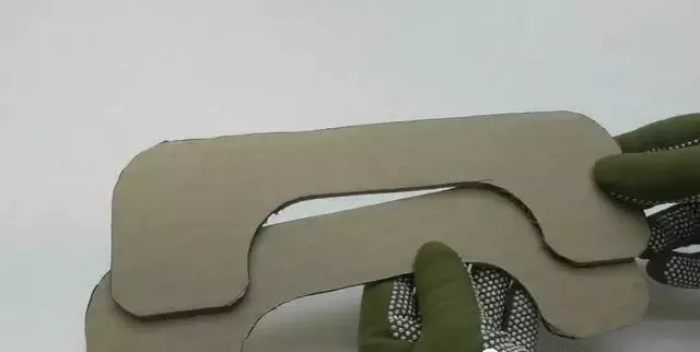 用纸板做的电话机(纸板手工电话机制作步骤)