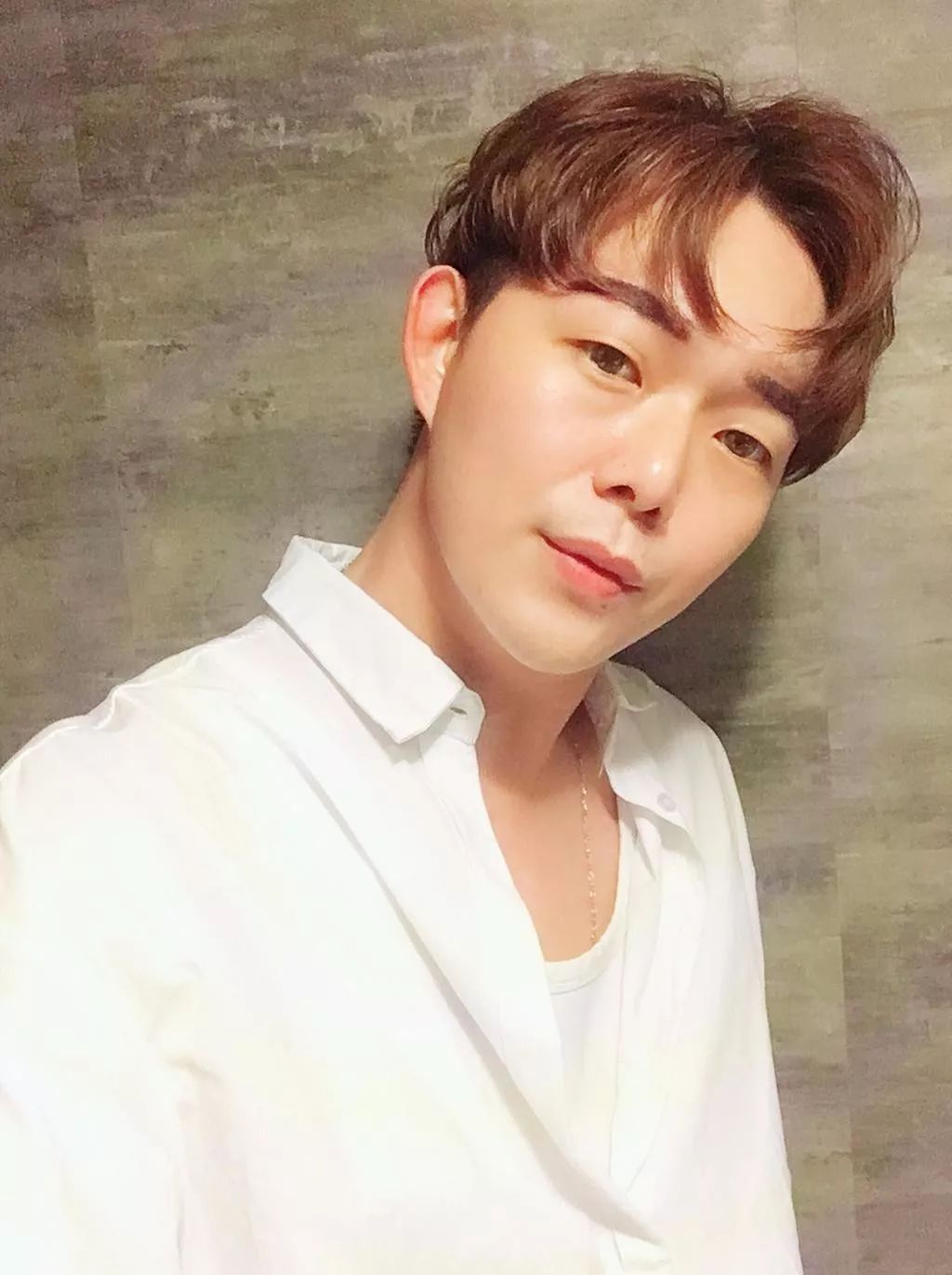 男生看过来四个关键词带你掌握韩星发型趋势