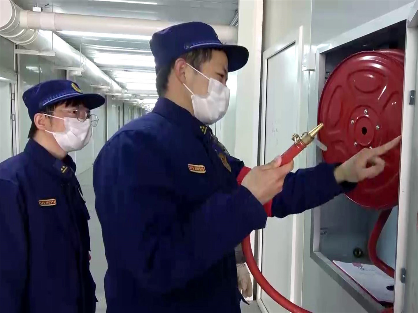 消防员一级指挥员,消防指挥员_大山谷图库