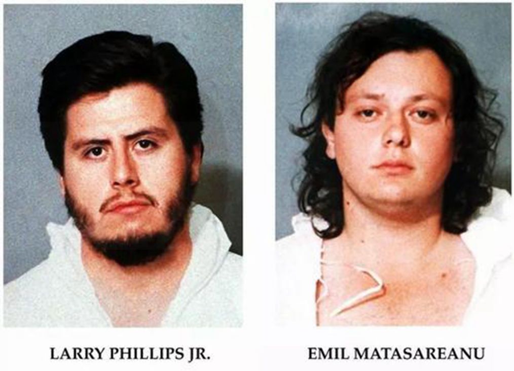 警匪对射1500发子弹的银行劫案1997年2月28日北好莱坞劫案发生