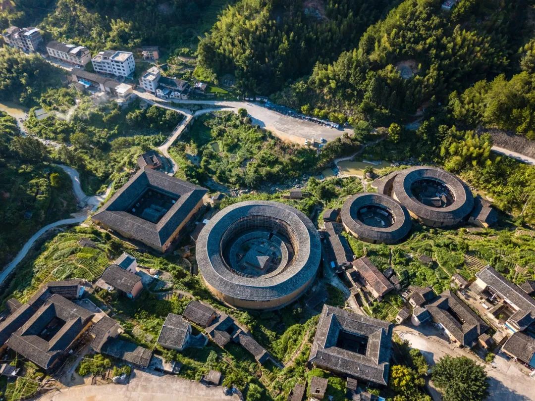 建筑师林君翰福建土楼改造