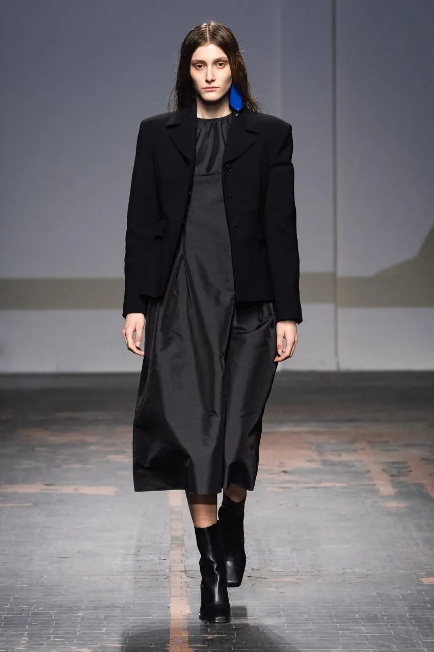 罗马时装周唯一华人品牌 | fendi女士亲临jing yu发布会现场_王祉诺