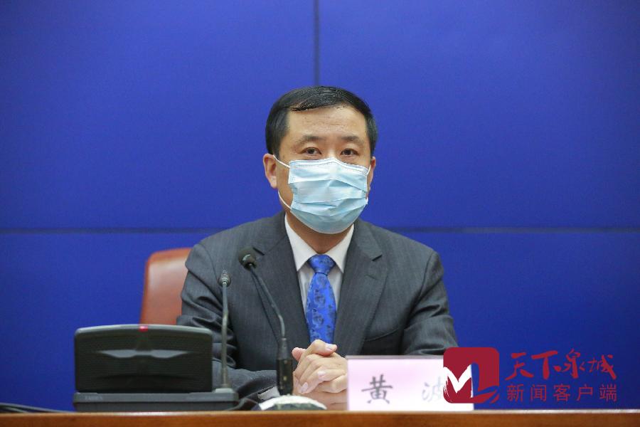 副局长黄波表示,稳就业就是稳发展,济南市工信局作为企业生产服务保障