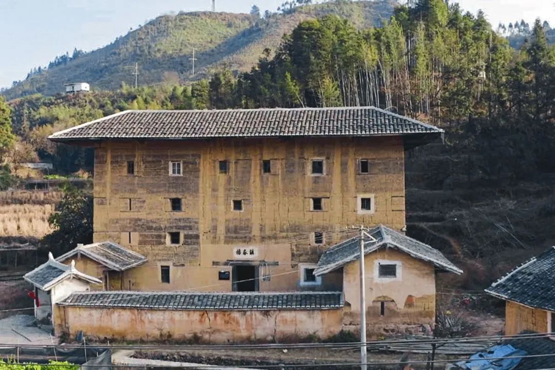 建筑师林君翰福建土楼改造