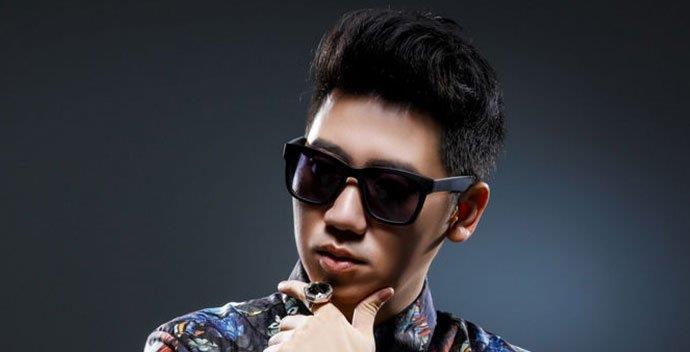 即刻电音王绎龙个人资料高颜值老婆曝光揭两人相识过程