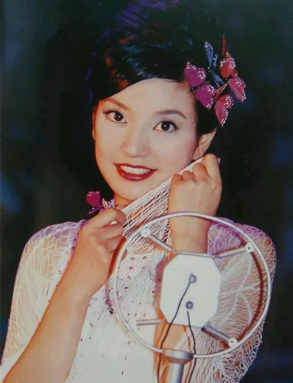 《好想好想》你可记得三月暮初相遇往事难忘 往事难忘