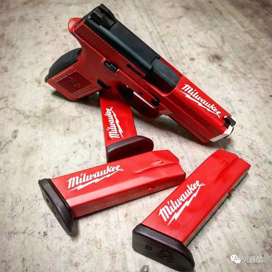 八仙过海各显其能国外涂装改造定制款枪械美图集