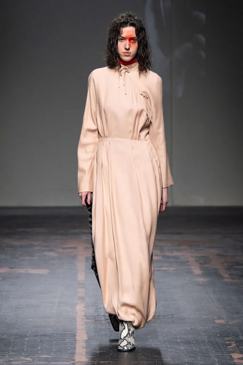 罗马时装周唯一华人品牌 | fendi女士亲临jing yu发布会现场_王祉诺