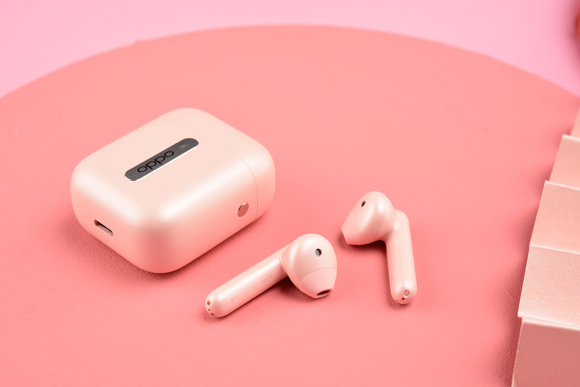 猛男配色爱了吗?oppo enco free无线耳机傲粉色图赏