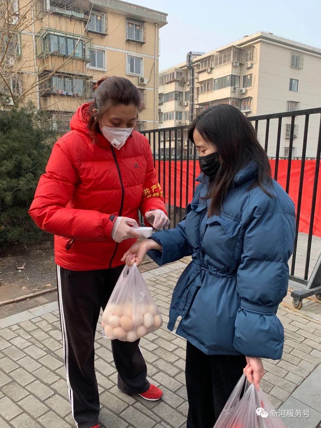 今年39岁的于静是原天津女排队员,现任滨海新区塘沽青少年业余体校