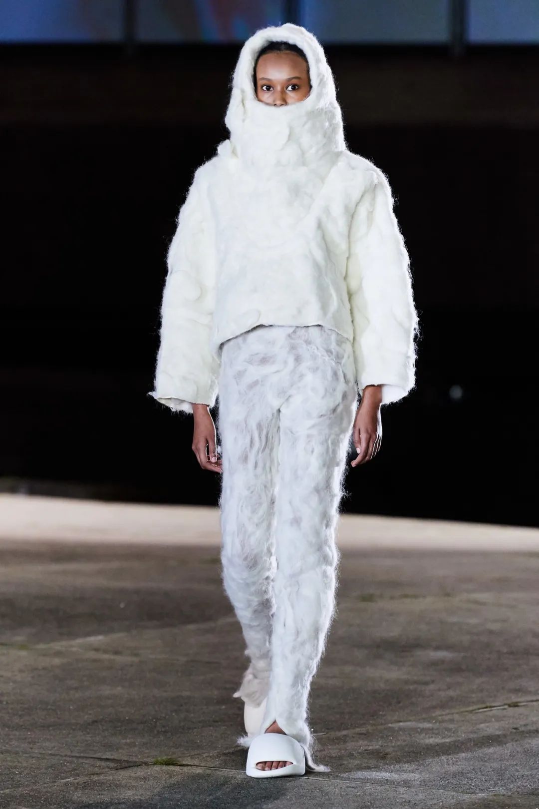 10秒看懂kanye为时10分钟的yeezyseason8