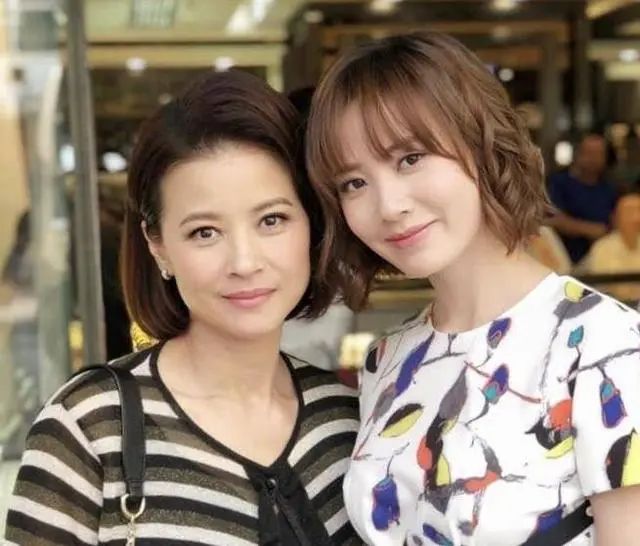 全素颜本色出演单亲妈妈 曾遭前夫家暴离婚至今单身_黎燕珊