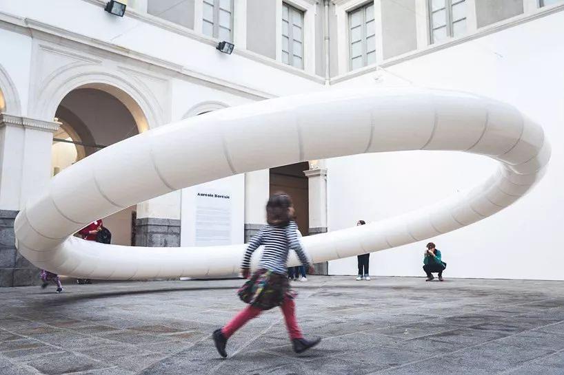 有一种艺术装置叫动力雕塑不管在哪都是网红地标