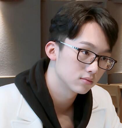 女儿们的恋爱傅园慧相亲对象是谁 陈俊志个人资料介绍