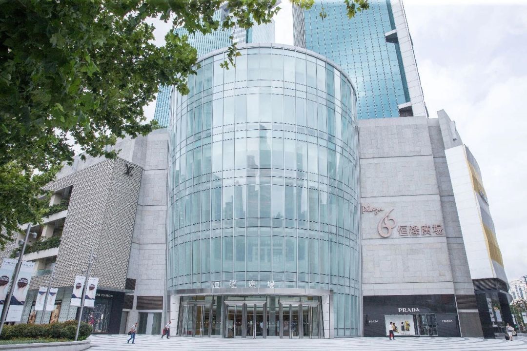 上海新天地开业2002年,k11艺术购物中心的前身香港新世界大厦建成2003