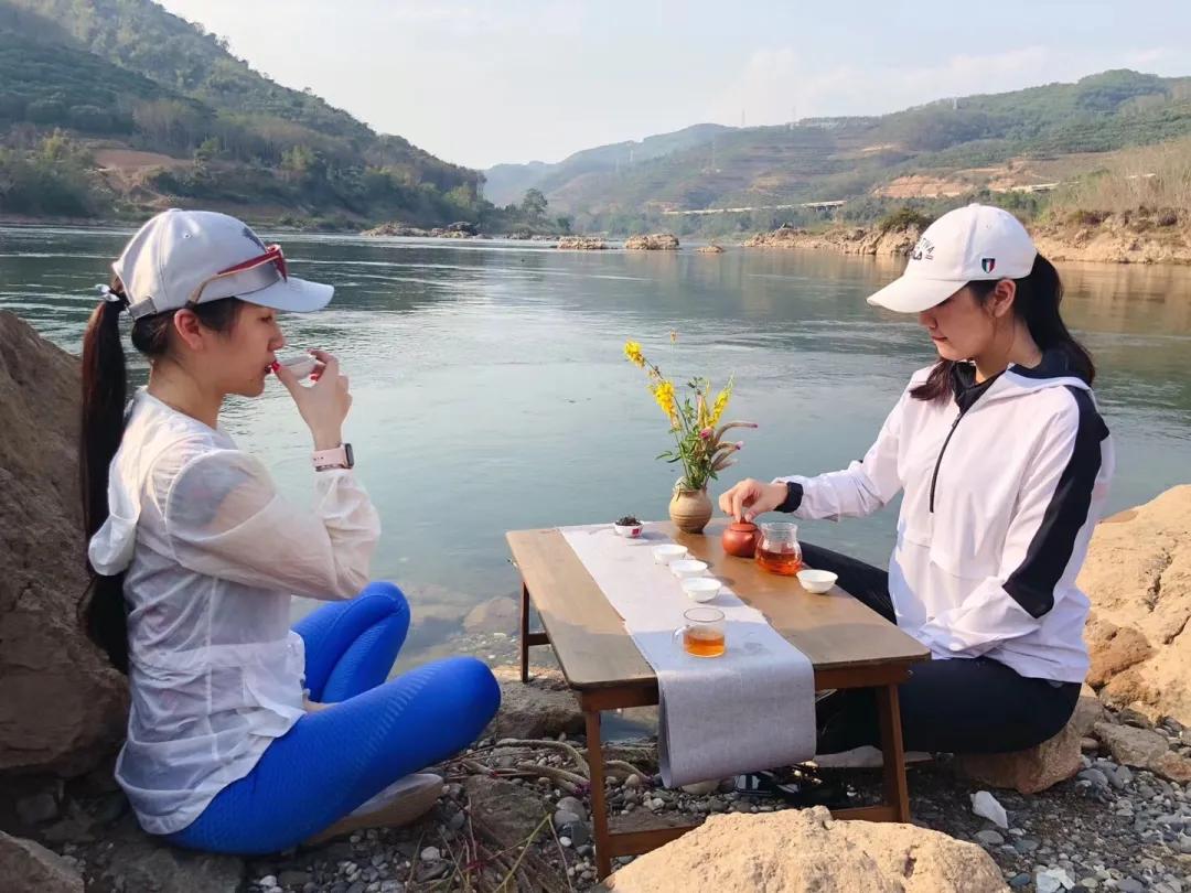 疫情尚未结束不扎堆喝坝坝茶来这些茶空间喝茶就对了