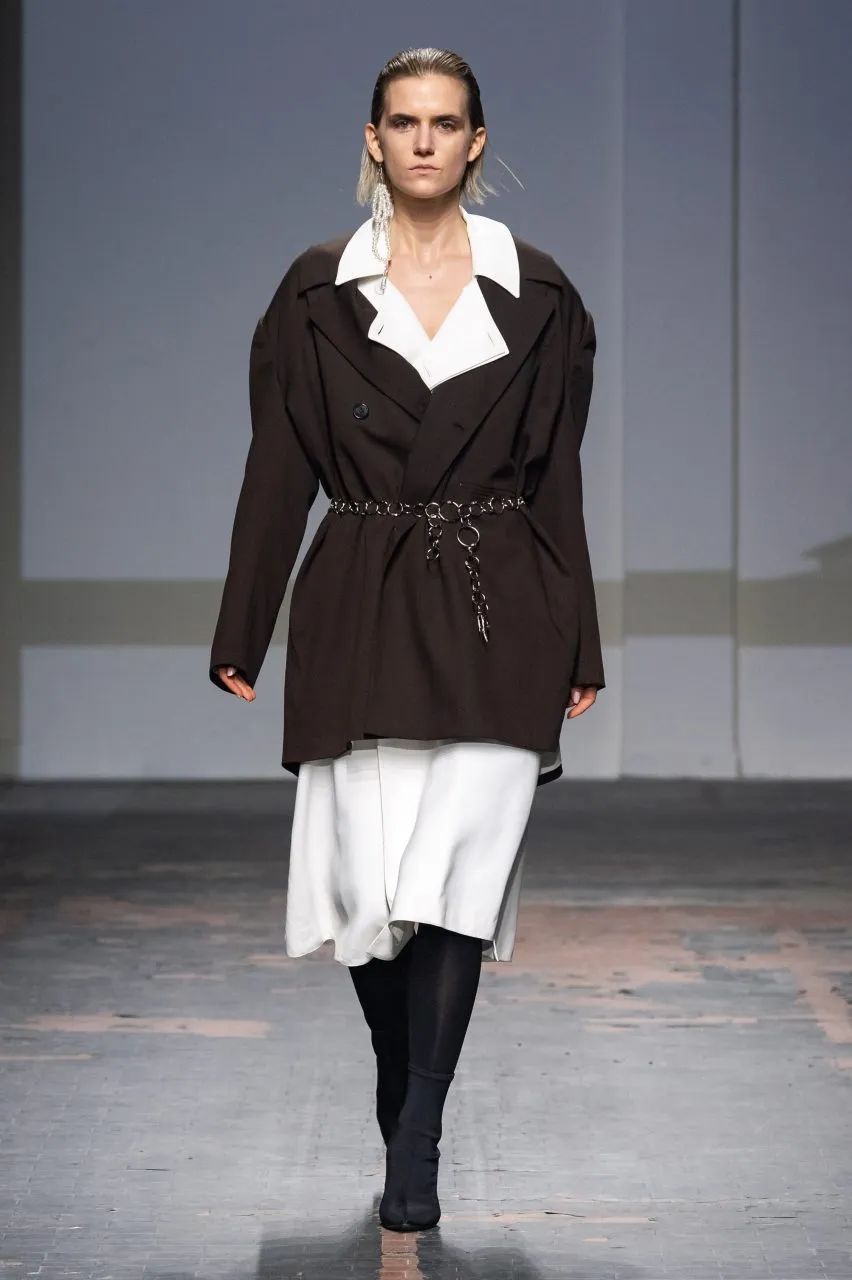 罗马时装周唯一华人品牌 | fendi女士亲临jing yu发布会现场_王祉诺