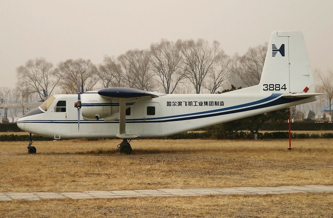 他们向三机部上报的双发活塞式小型运输机方案获批,定名为运-11型飞机