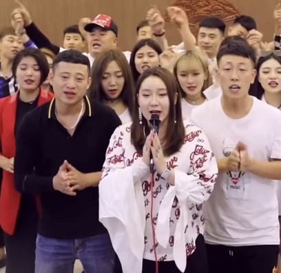 解约金300w刘大美徒弟指责大美不管不顾达少力挺大漂亮谁敢动他别逼我