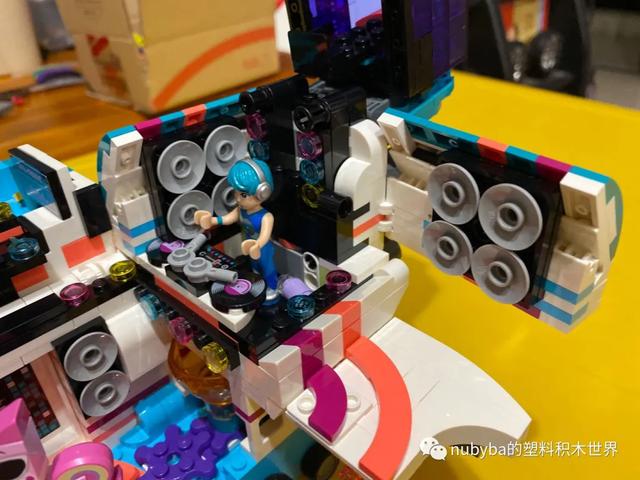 lego乐高70828梦幻派对巴士测评
