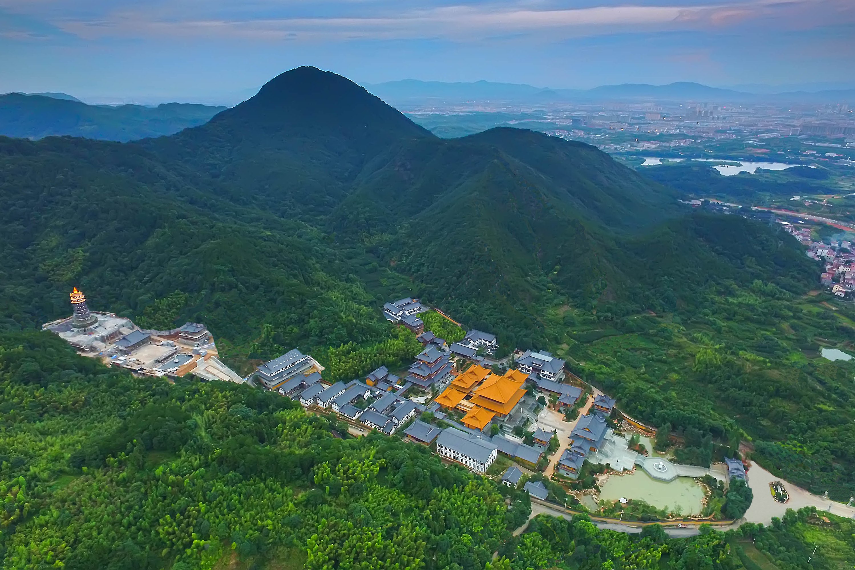 悟道金华山参禅智者寺