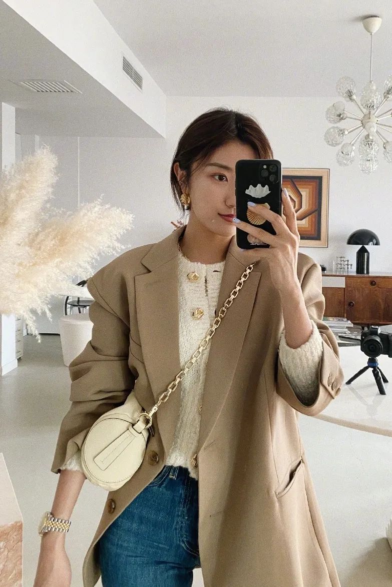 女王节低至75折时尚博主savi早春衣橱大公开手把手教你搞定甜酷穿搭