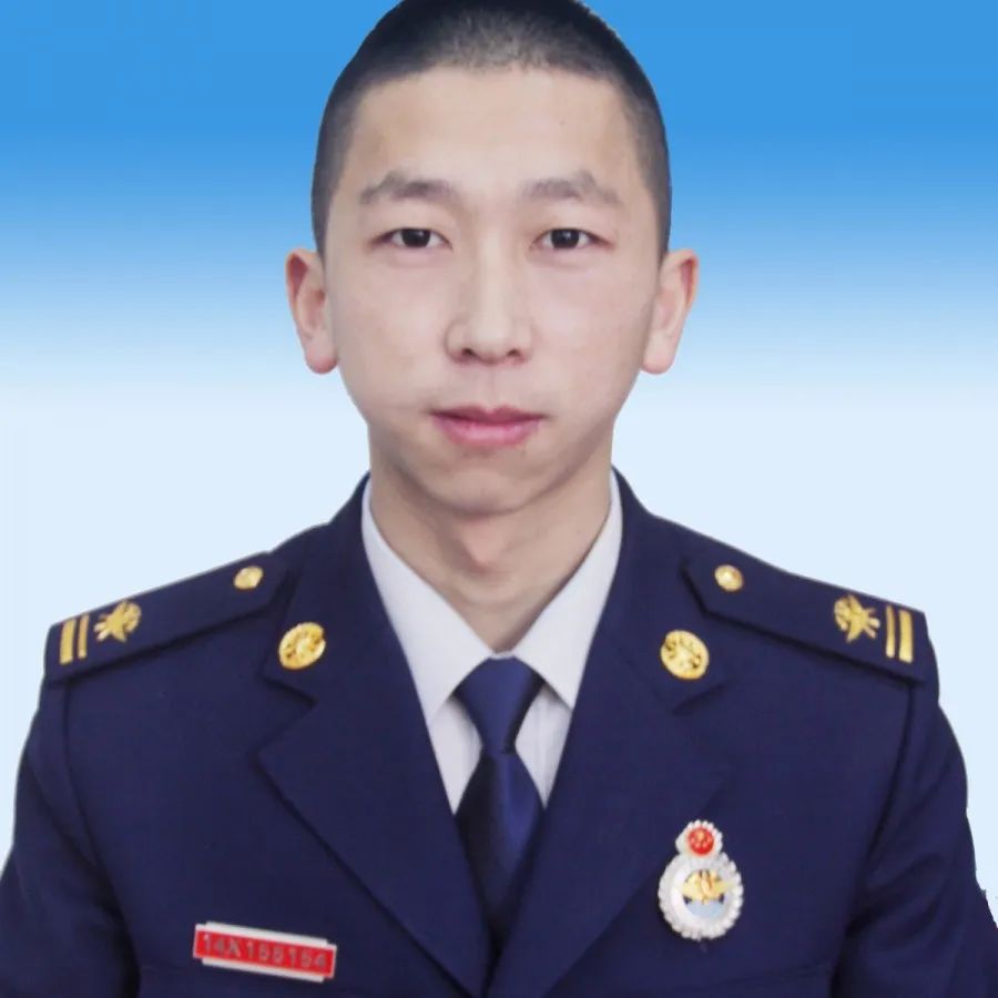 陈毅,男,2009年12月入伍,现任大队司务长,二级消防士.