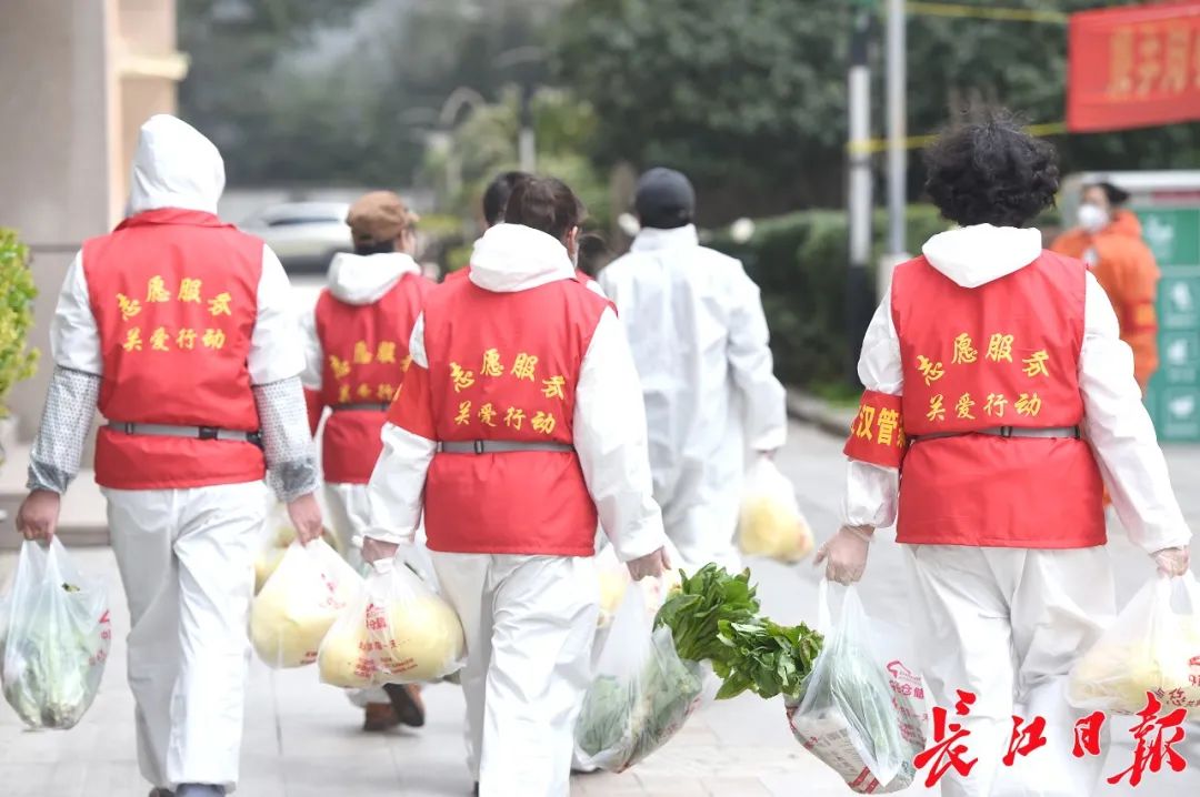 王忠林向全市广大志愿者表示感谢你们是最美的逆行者